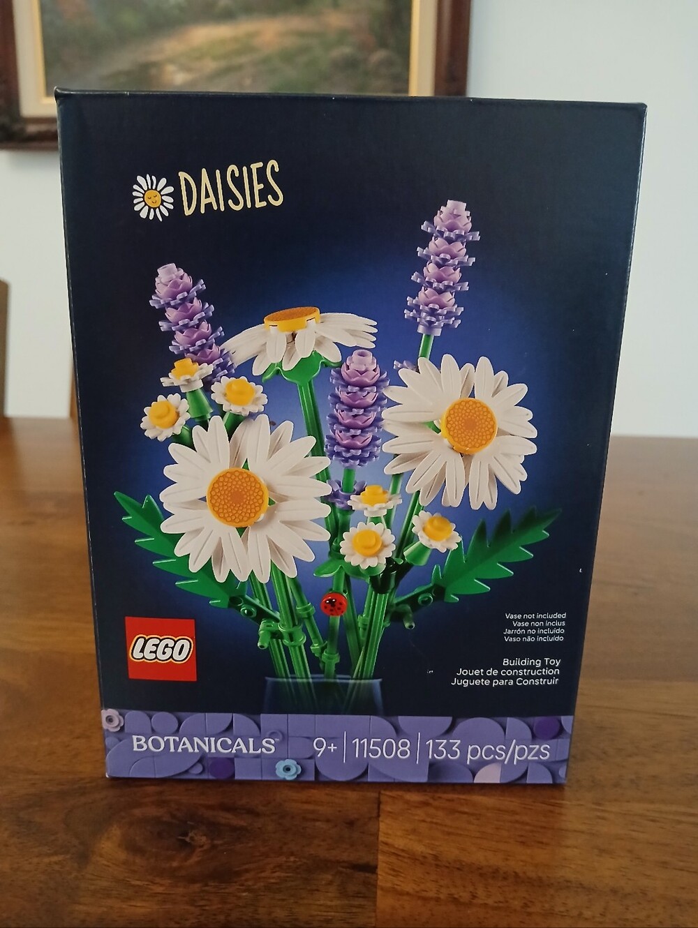Lego White Daisy and Lavender Botanical Bouquet. NWT Ages 9+ 133 PCS No Vase Inc